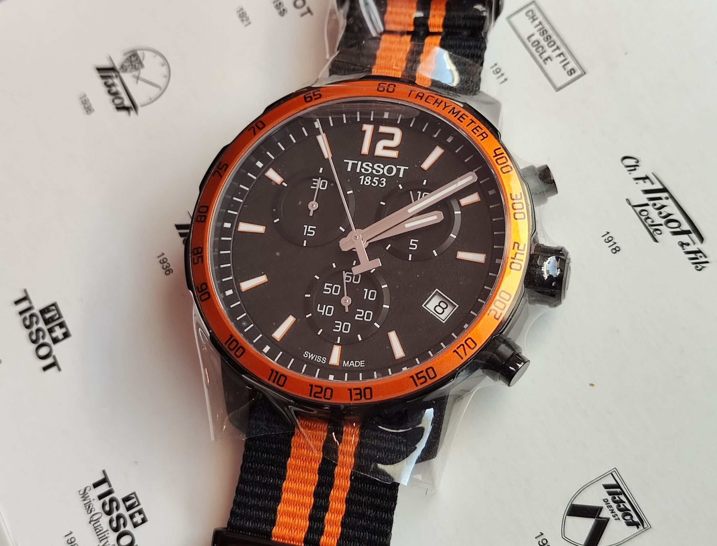 天梭 TISSOT 全新 T-SPORT 大錶徑42mm 橘色錶圈 石英機芯~原廠盒單 未使用品 3