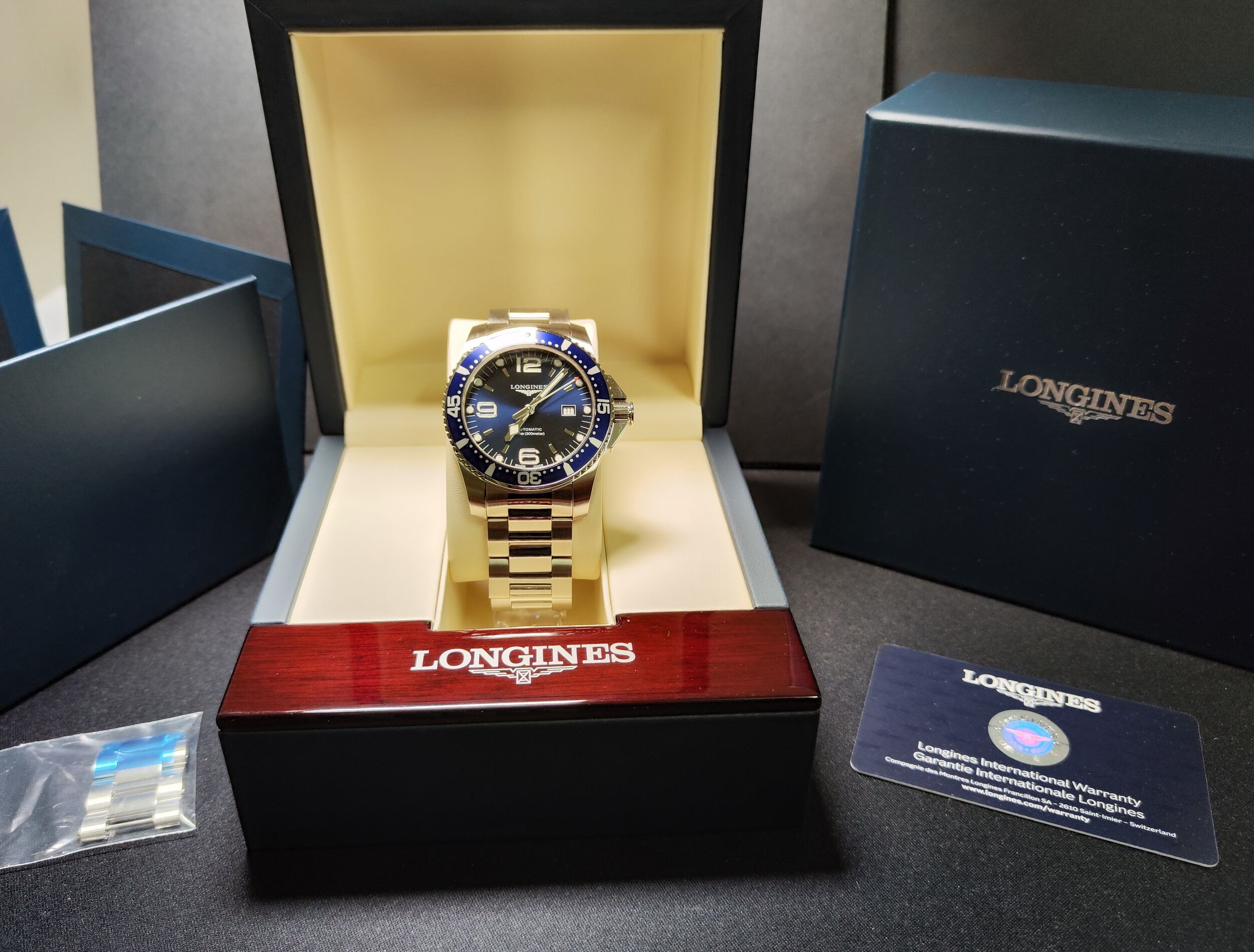 浪琴 近新品 深海征服者 大錶徑44mm 藍色鋁圈 藍色面盤 自動上鍊 浪鬼 水鬼~原廠盒單 2025AD 9