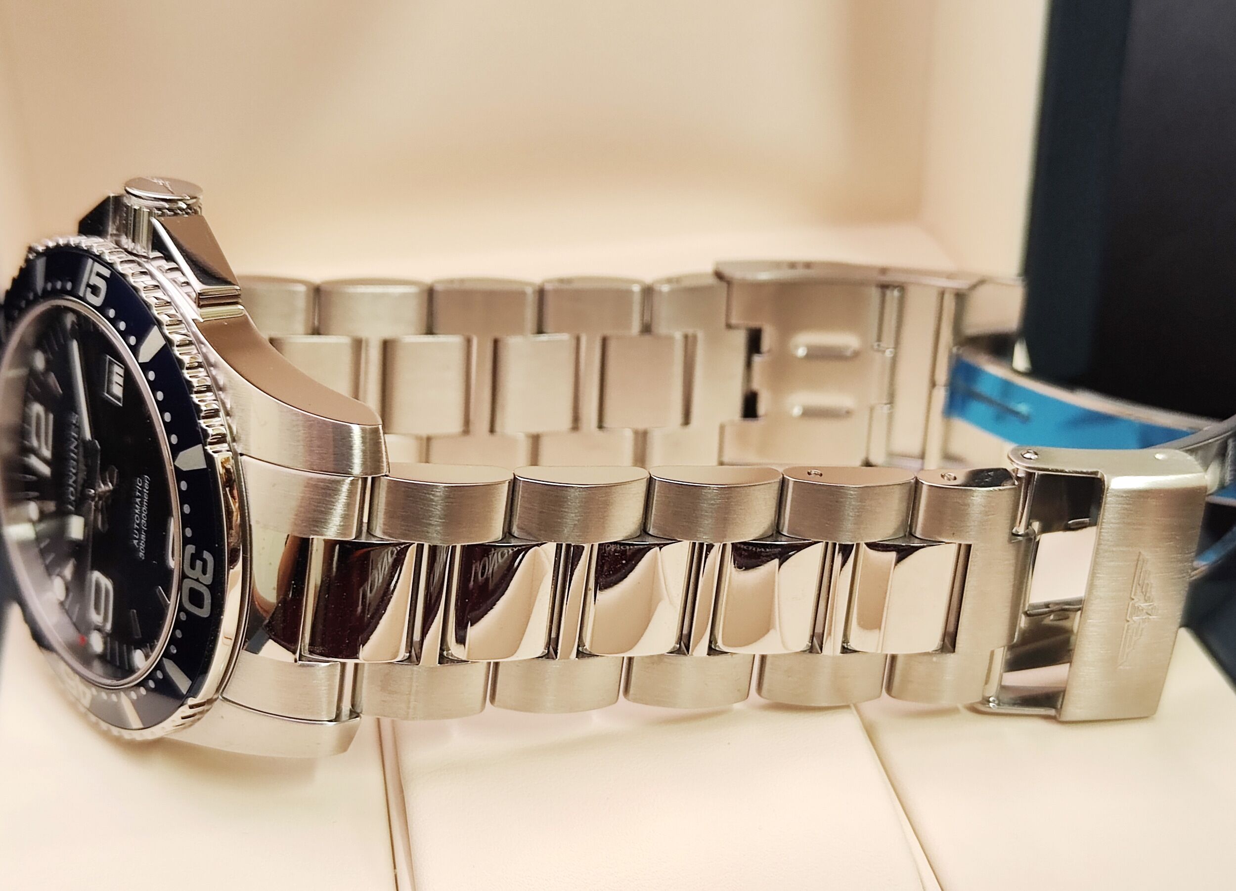 浪琴 近新品 深海征服者 大錶徑44mm 藍色鋁圈 藍色面盤 自動上鍊 浪鬼 水鬼~原廠盒單 2025AD 6