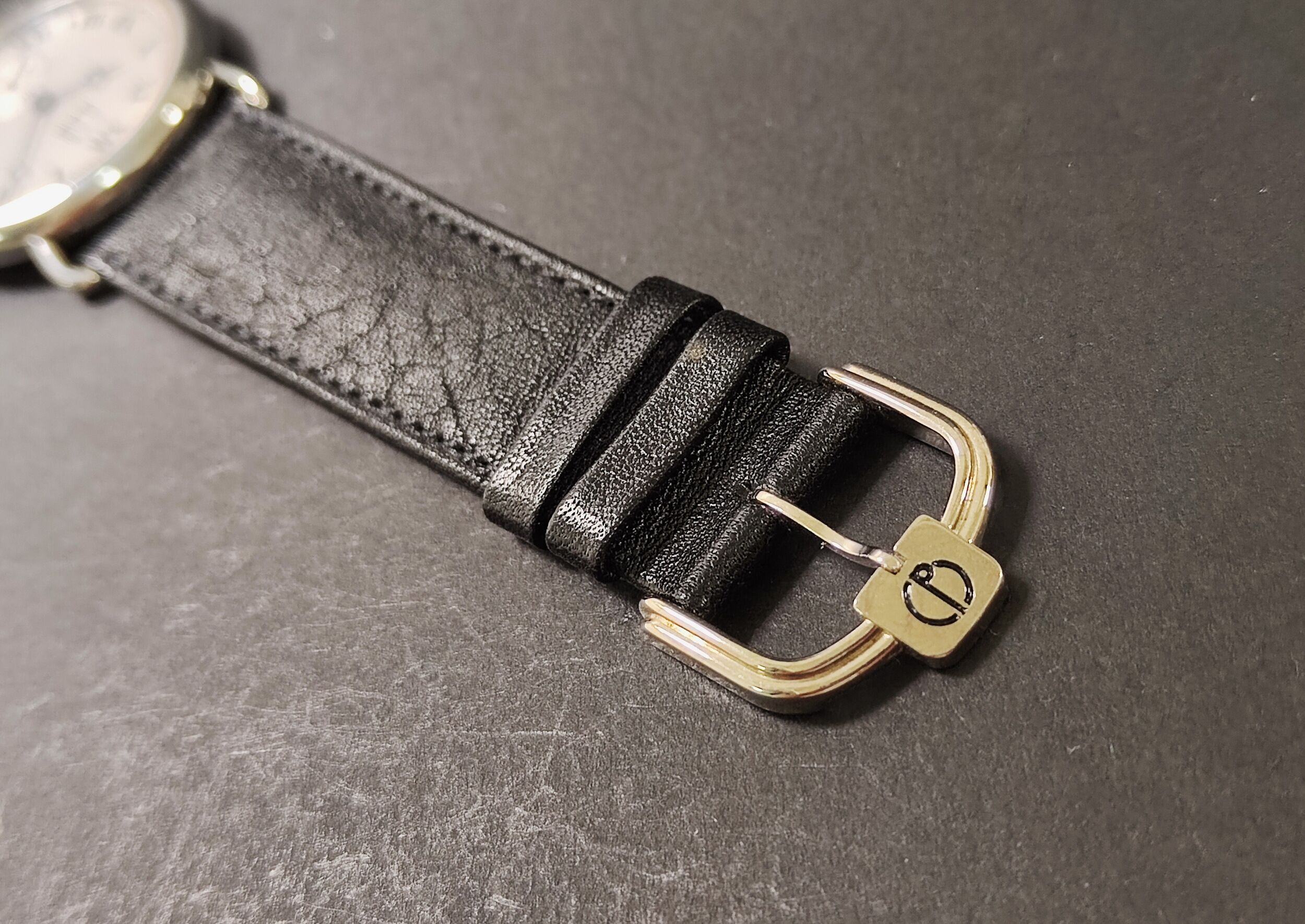 登喜路 DUNHILL 經典機械腕錶 羅馬數字 錶徑33mm 手動上鍊~原廠盒單 珍藏釋出 6