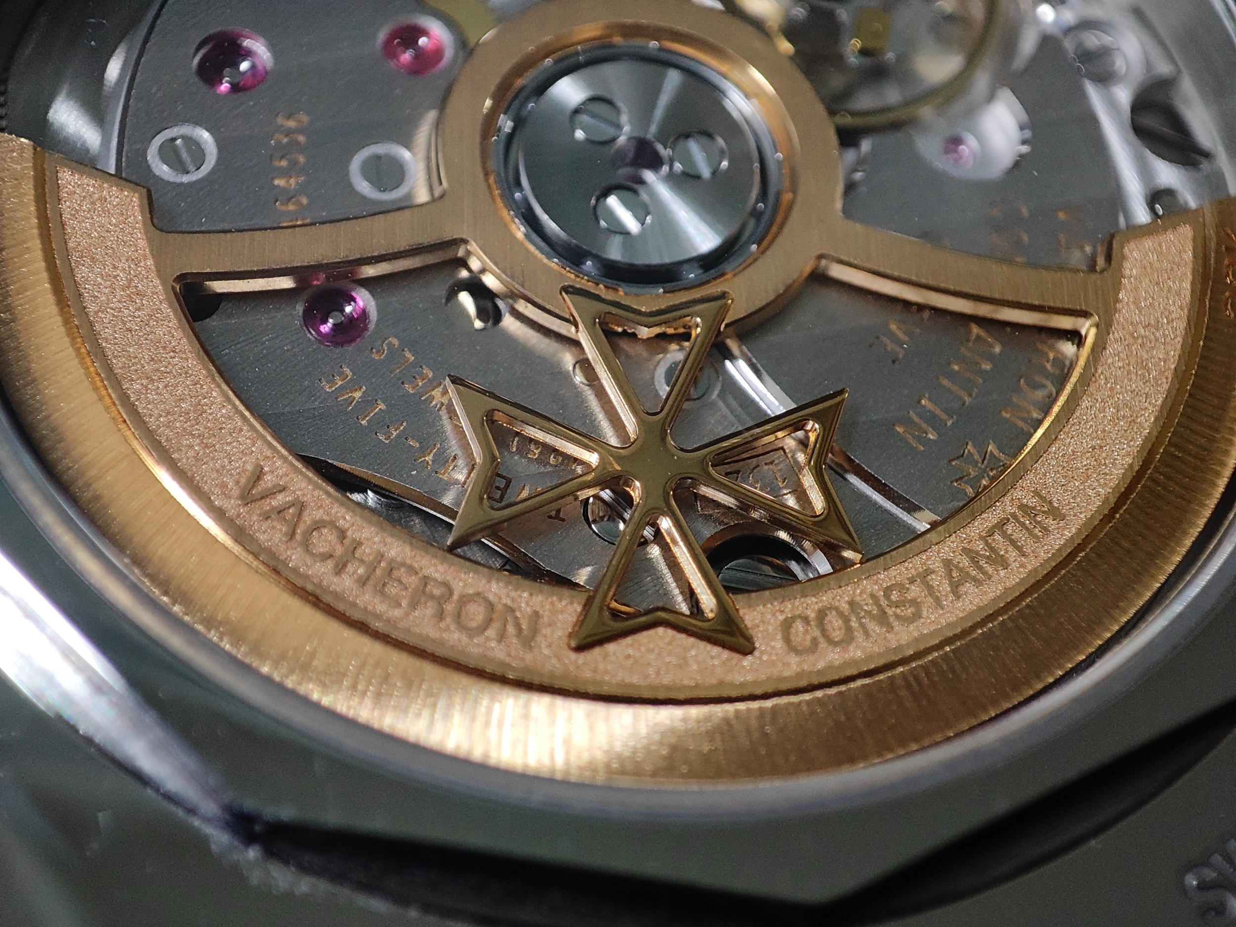 江詩丹頓 Fiftysix 4600E 銀色面盤 錶徑40mm 自動上鍊 VC~原廠盒單 2019 6