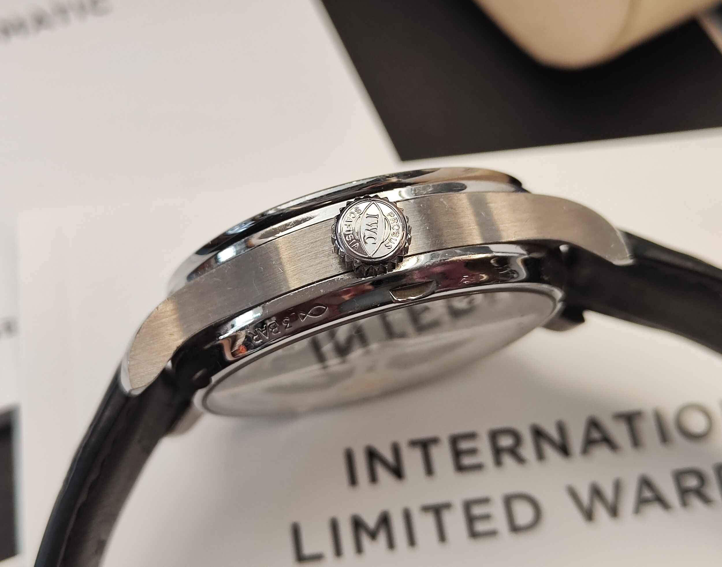 萬國 IWC 葡萄牙 七日鍊 大錶徑42mm 白色面盤 藍色錶圈 自動上鍊 動能顯示~原廠盒單 2025 4