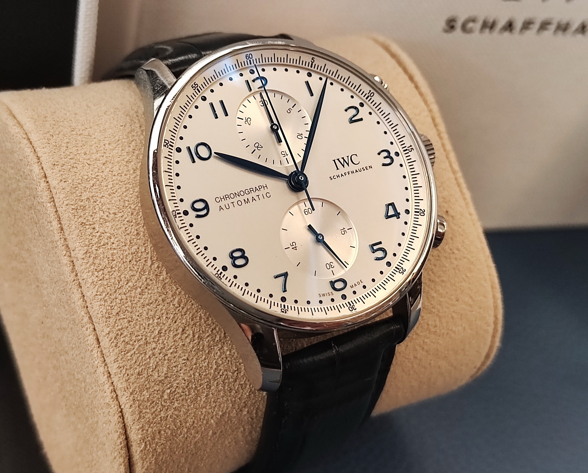 萬國 IWC 葡萄牙系列 白色面盤 大錶徑41mm 自動上鍊 計時功能 Portofino~原廠盒單 2025 3