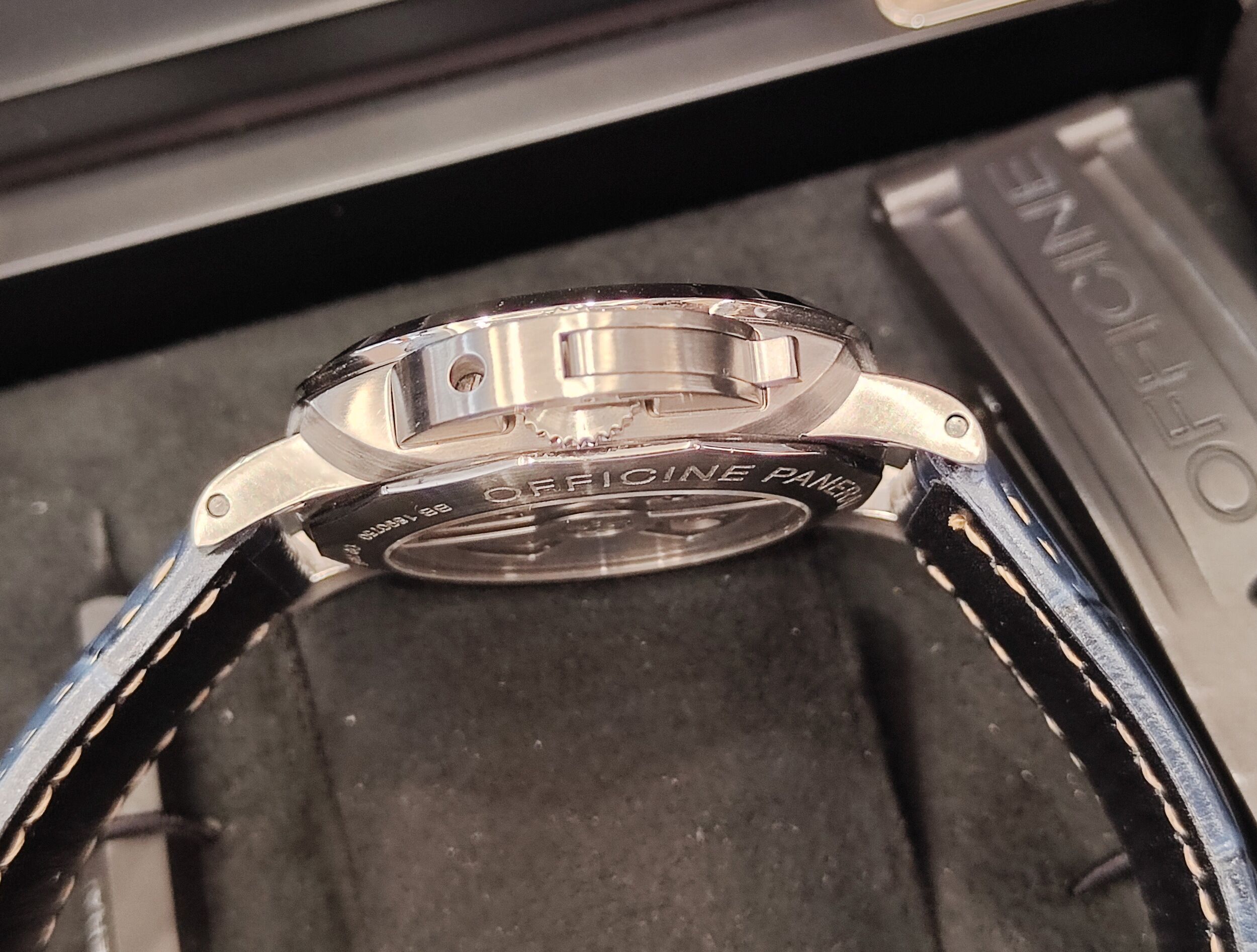 沛納海 PAM1312 大錶徑44mm 自動上鍊 三明治面盤 停產透背款 藍色小秒針~原廠盒單 2018 4