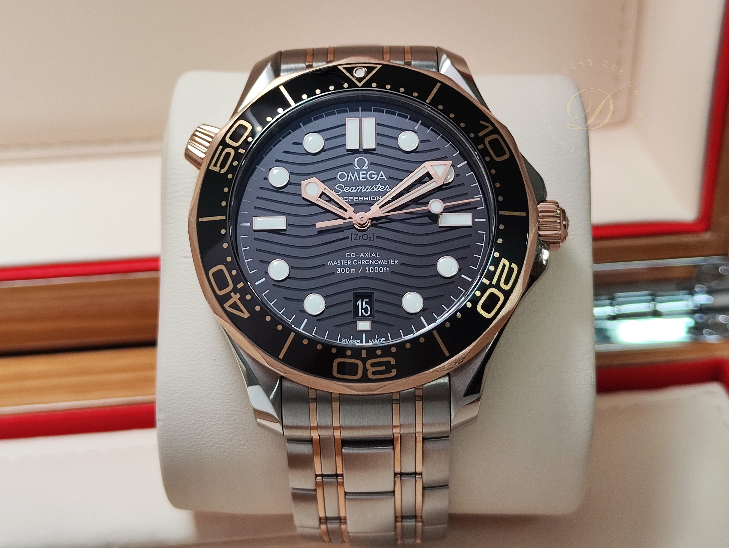 OMEGA 最新款 半玫瑰金 大海馬 大錶徑42mm 黑色陶瓷圈 大黑馬 原廠半金鍊帶~原廠盒單 2020