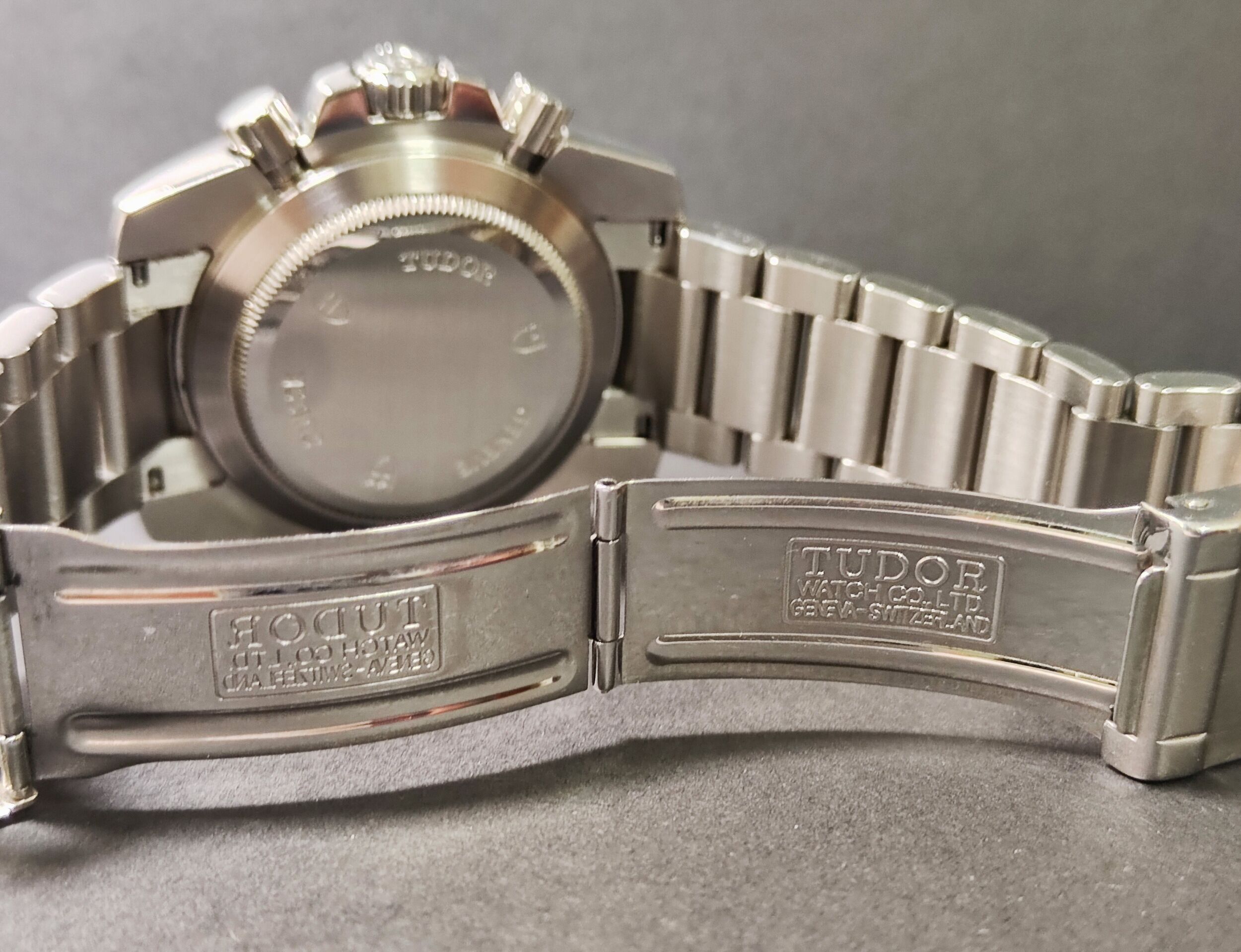 TUDOR 帝舵20300 Sport Chronograph 大錶徑41mm 灰色面盤 自動上鍊 計時功能~原廠盒單 難得美品 8