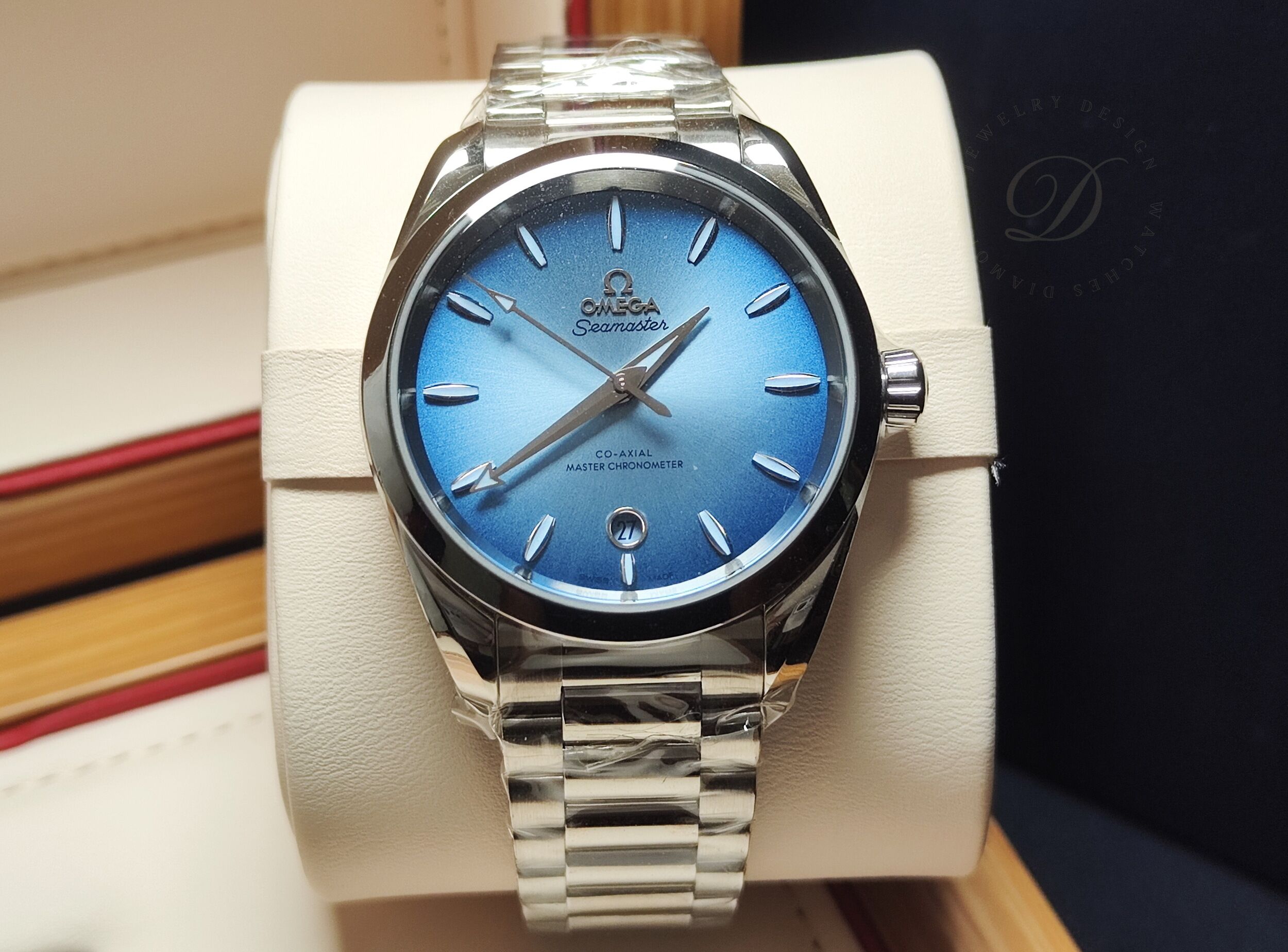 OMEGA 全新 海馬 Summer Blue 漸層藍色面盤 錶徑38mm 自動上鍊 AT150 高抗磁~原廠盒單 國內AD
