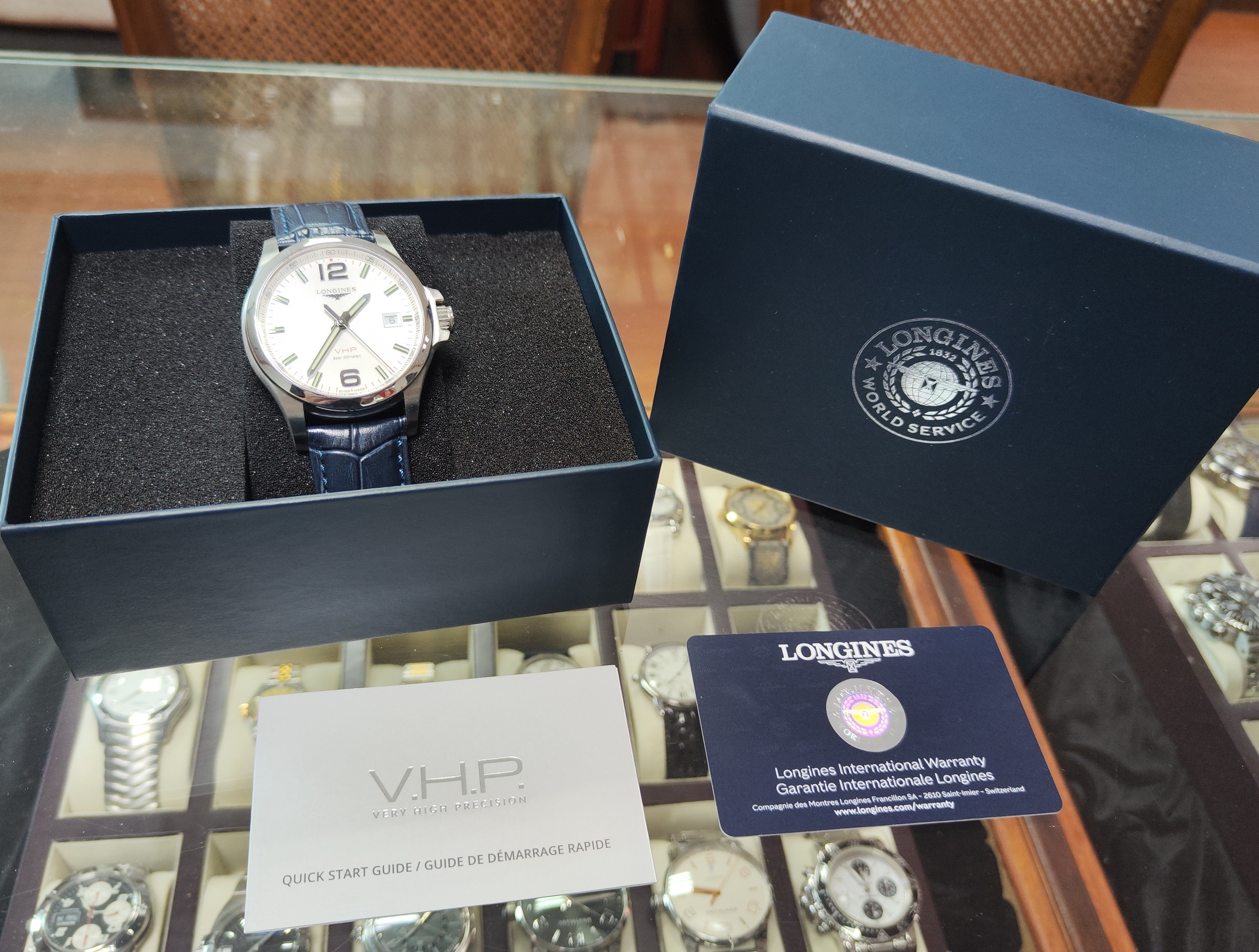 浪琴 深海征服者 V.H.P.萬年曆 大錶徑43mm 石英機芯~原廠盒單 2025AD 10
