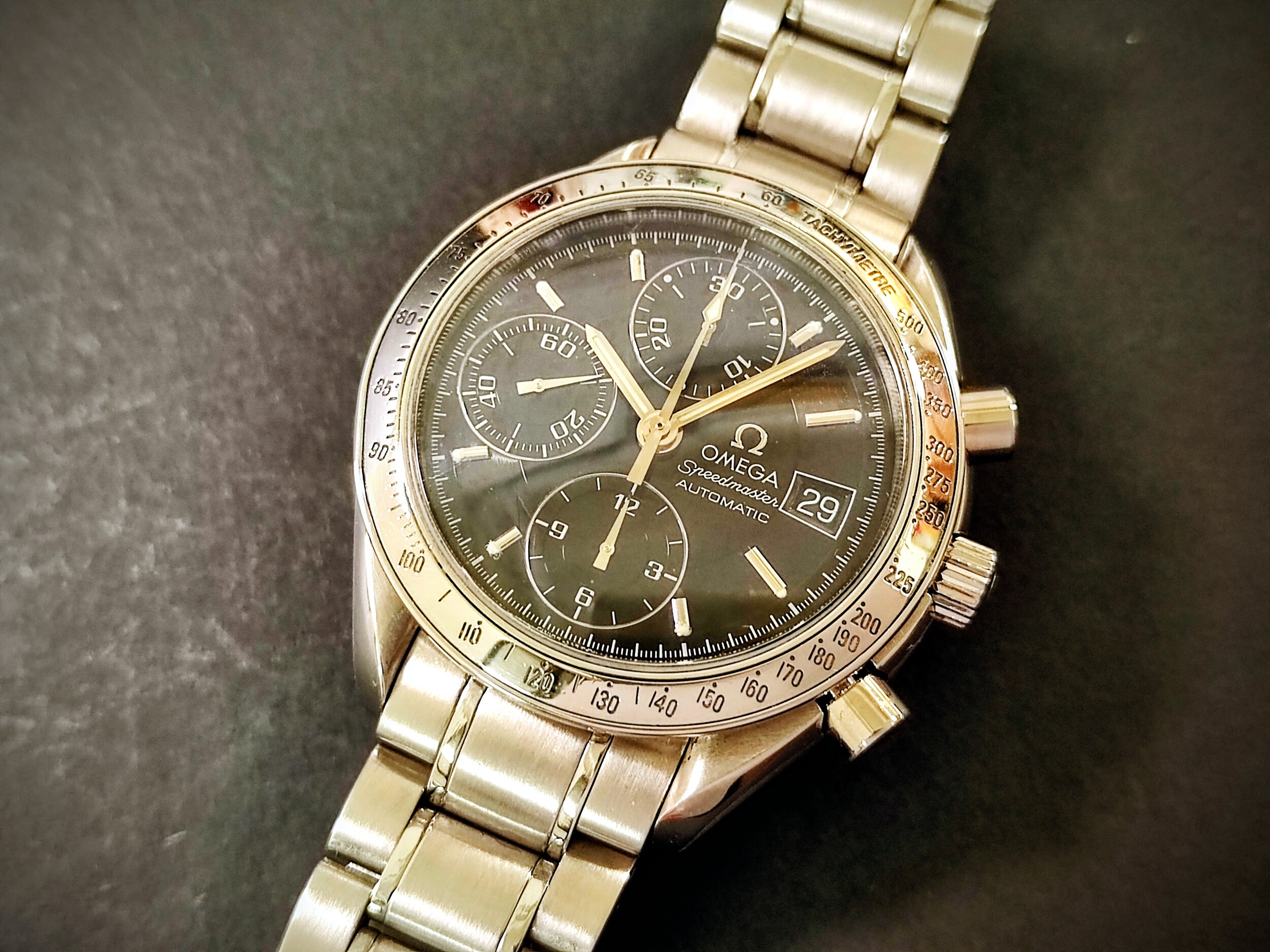 OMEGA 超霸 speedmaster 黑色面盤 錶徑39mm 自動上鍊 計時功能~原廠盒單 木村同款 7