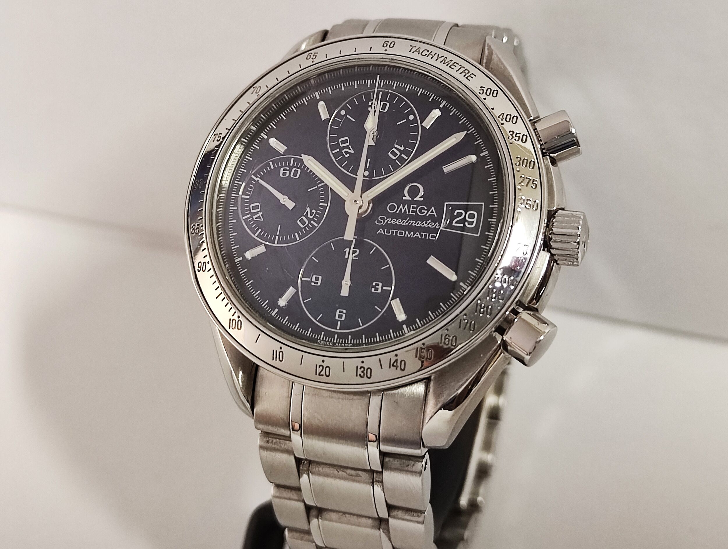 OMEGA 超霸 speedmaster 黑色面盤 錶徑39mm 自動上鍊 計時功能~原廠盒單 木村同款