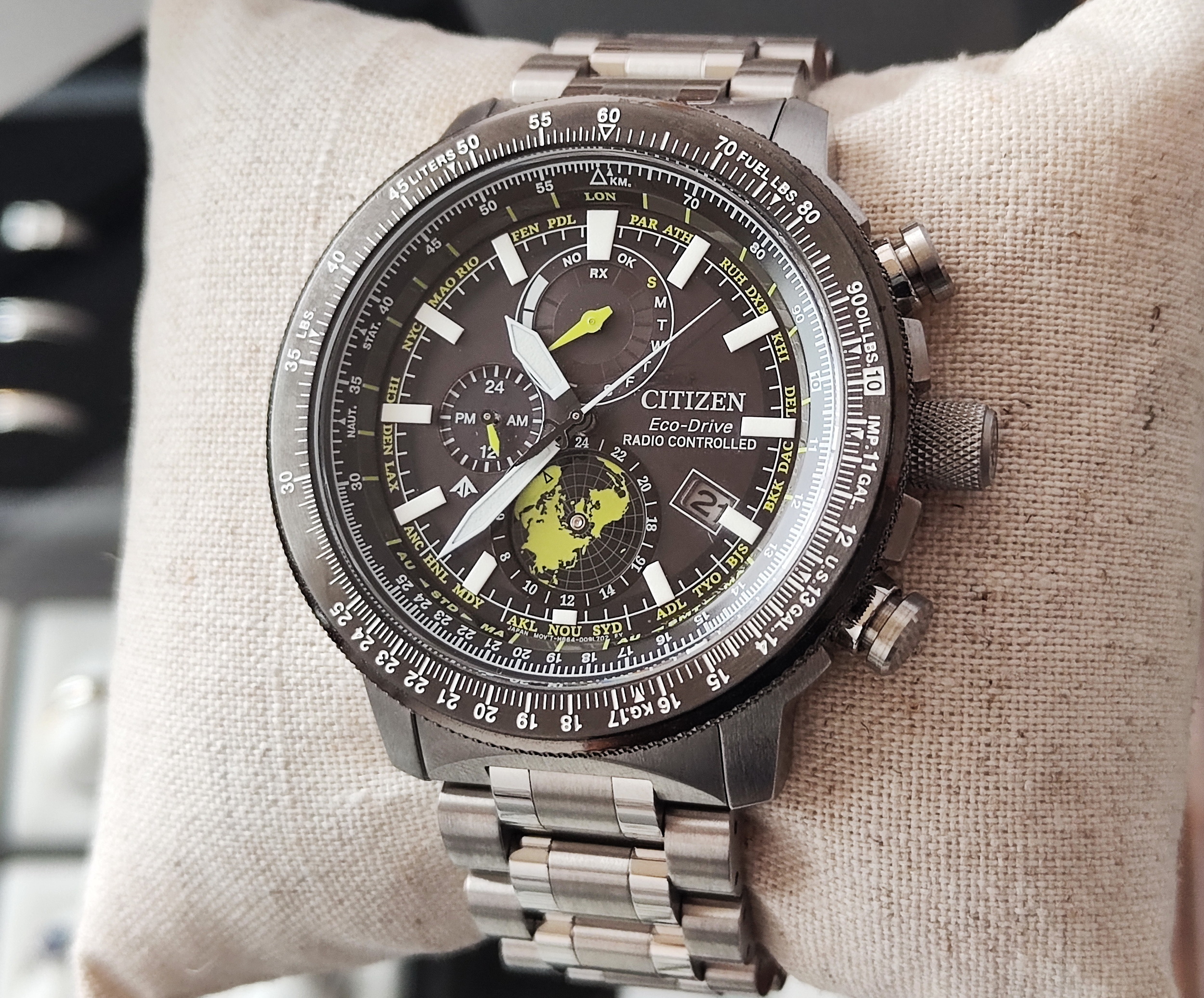 星辰 CITIZEN 光動能 大錶徑46mm 電波對時 世界時區 萬年曆 多功能~原廠盒單 2025AD 2