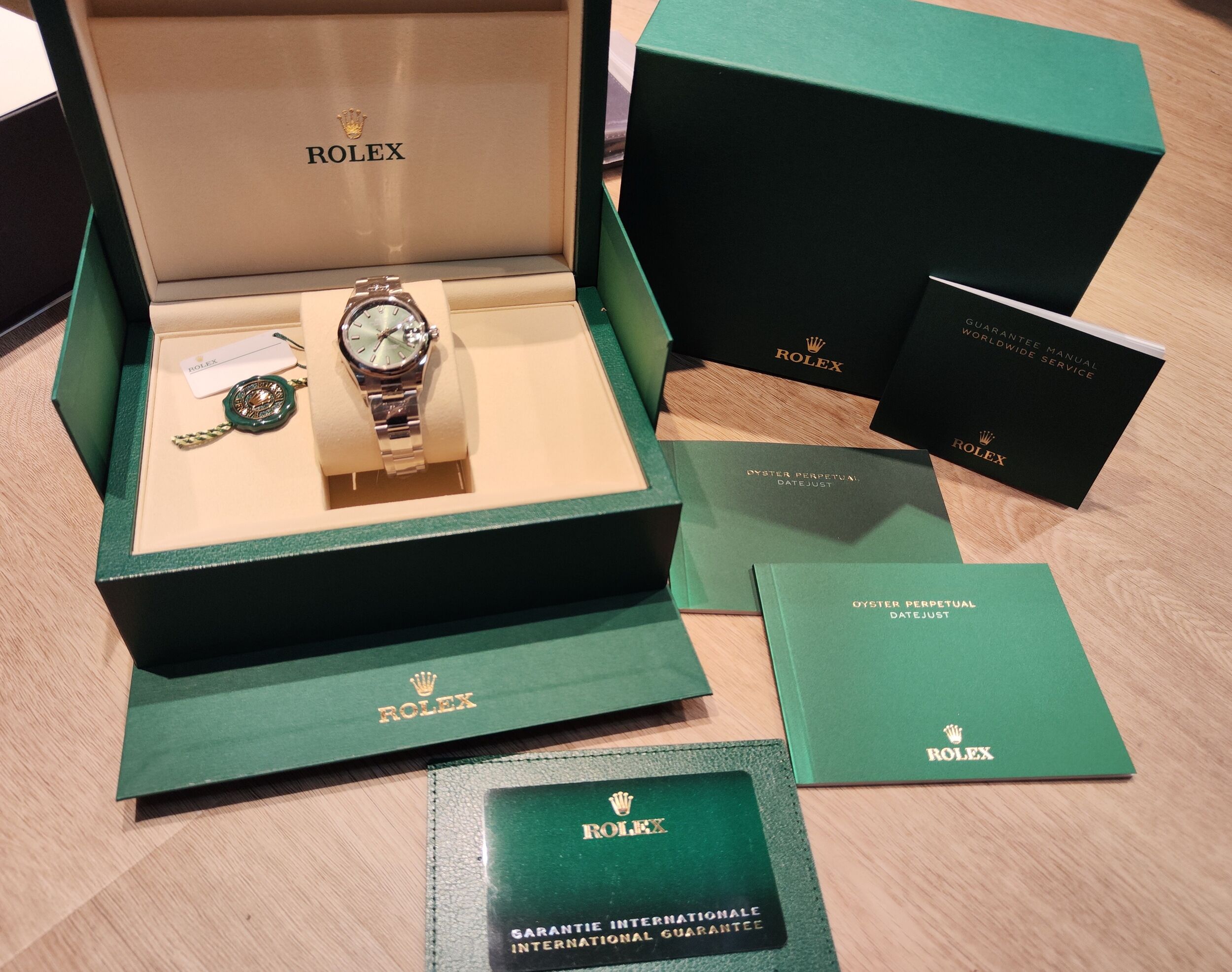 勞力士 全新 278240 薄荷綠色面盤 錶徑31mm 自動上鍊 Datejust 橄欖綠~原廠盒單 2026 6