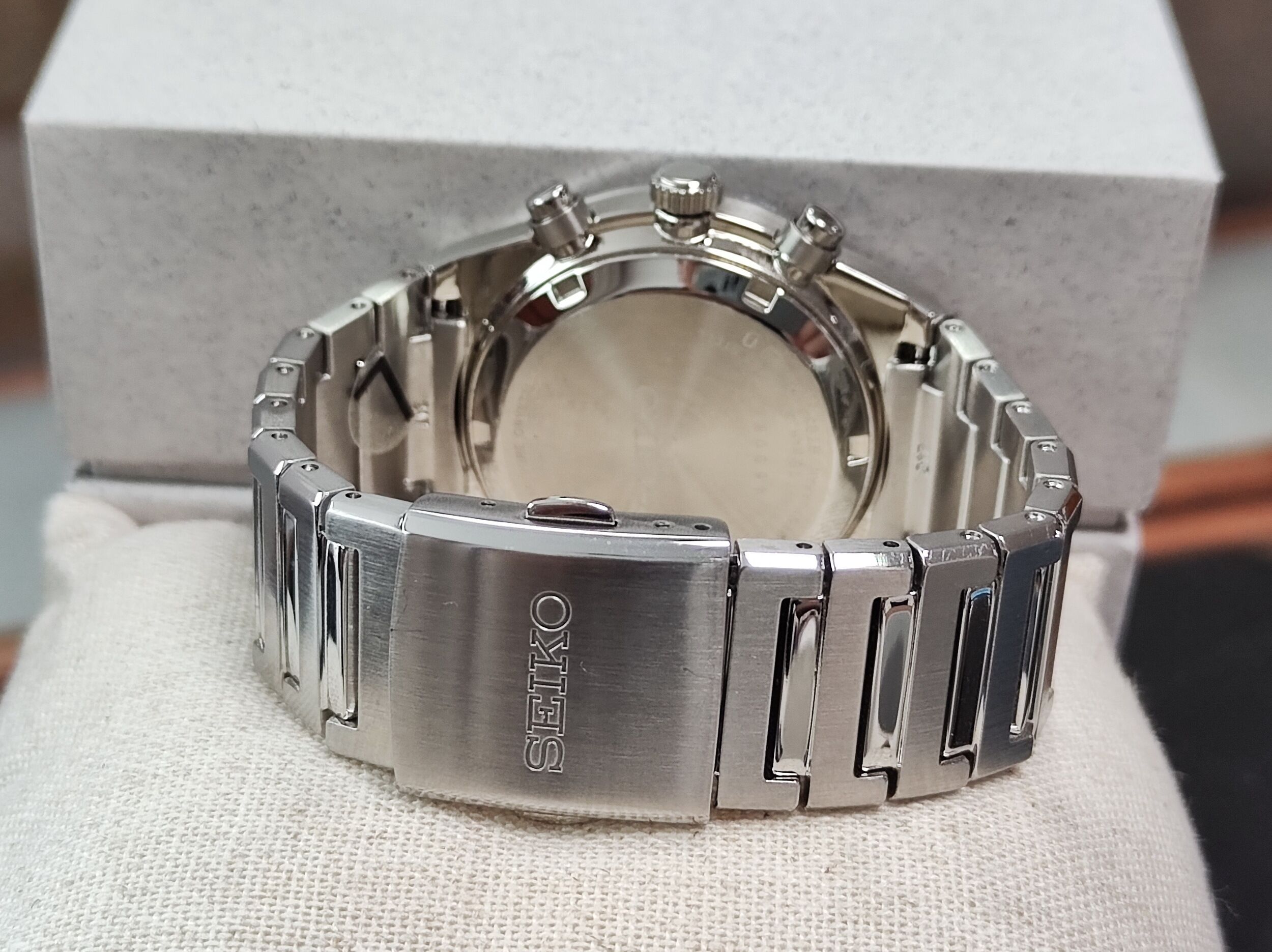 SEIKO 精工 CS系列 藍色橫紋面盤 錶徑40mm 石英機芯 計時功能 熊貓面盤~原廠盒單 2026AD 6