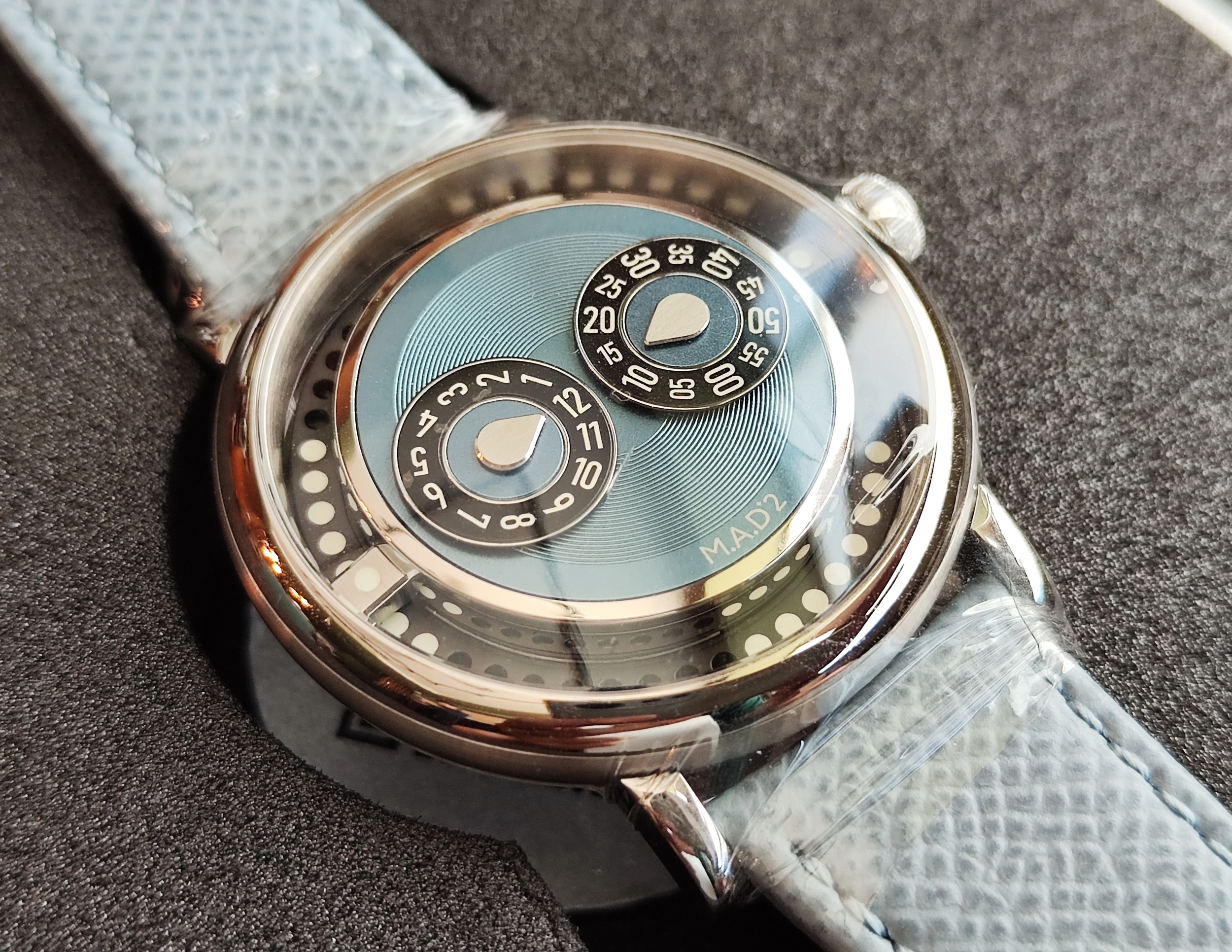MB&F 全新 M.A.D.2 藍色限定 World Tour系列 特殊雙盤顯示 藍色巡演 3