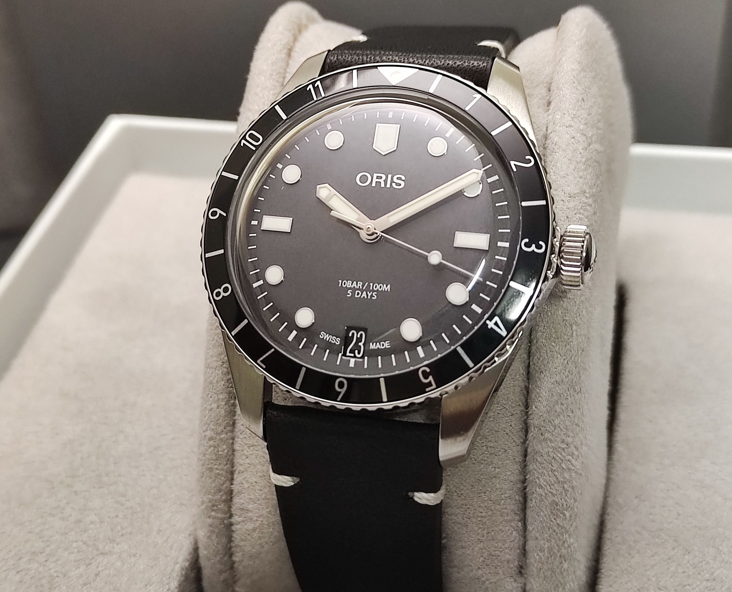 ORIS 豪力時 Sixty‑Five 12H復古錶款 錶徑40mm 自動上鍊 第二時區~原廠盒單 2026AD 2