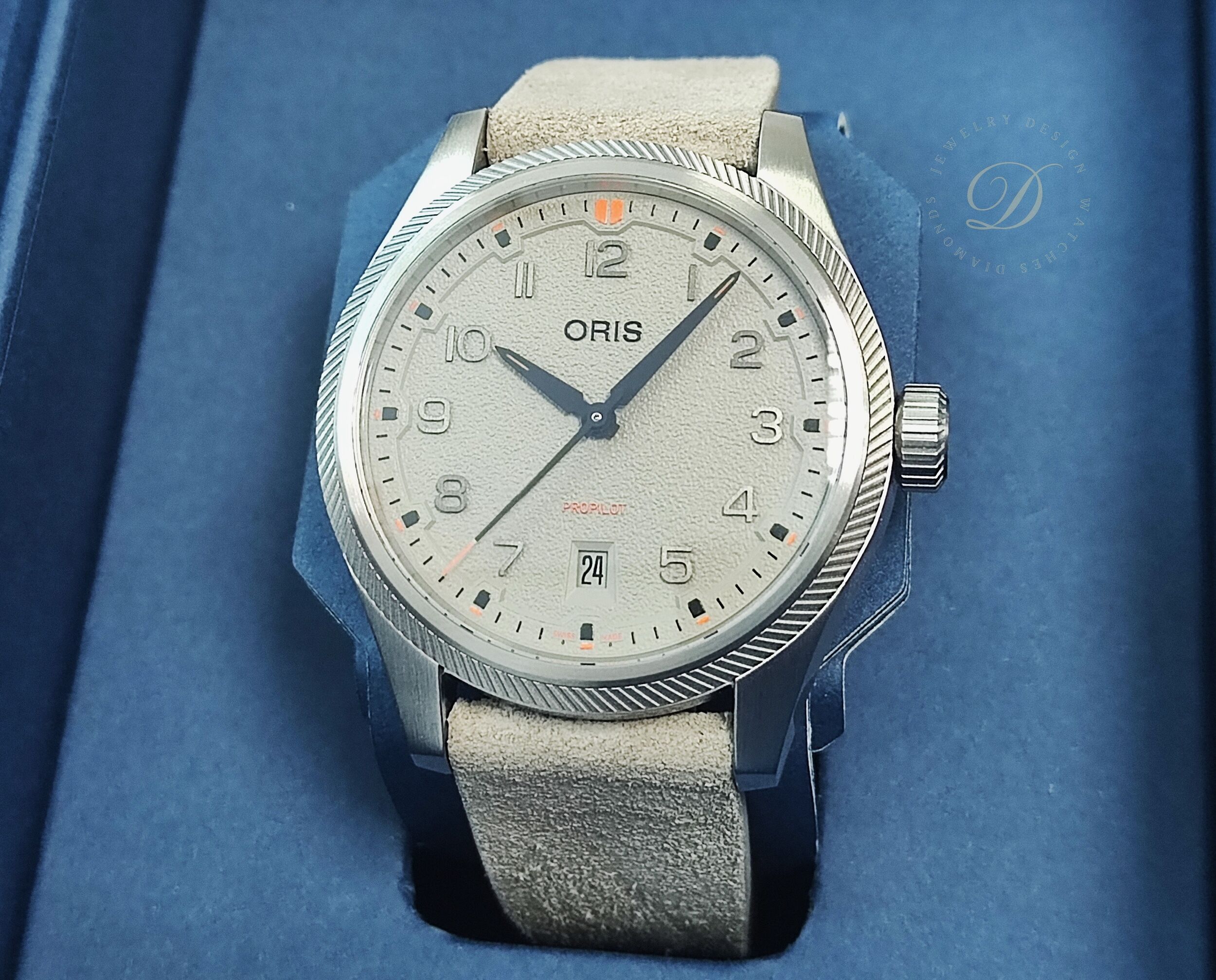 豪力時 ORIS 最新 ProPilot飛行錶 岩白灰面 錶徑41mm 自動上鍊~原廠盒單 2026AD 2