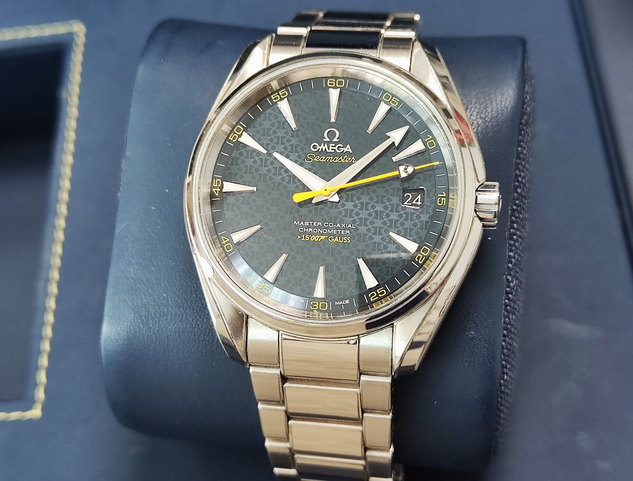 OMEGA 海馬 Aqua Terra 詹姆斯龐德 007限量款 大錶徑41.5mm 原廠鋼帶+原廠編織帶 抗磁錶殼~原廠盒單 龐德徽章 2