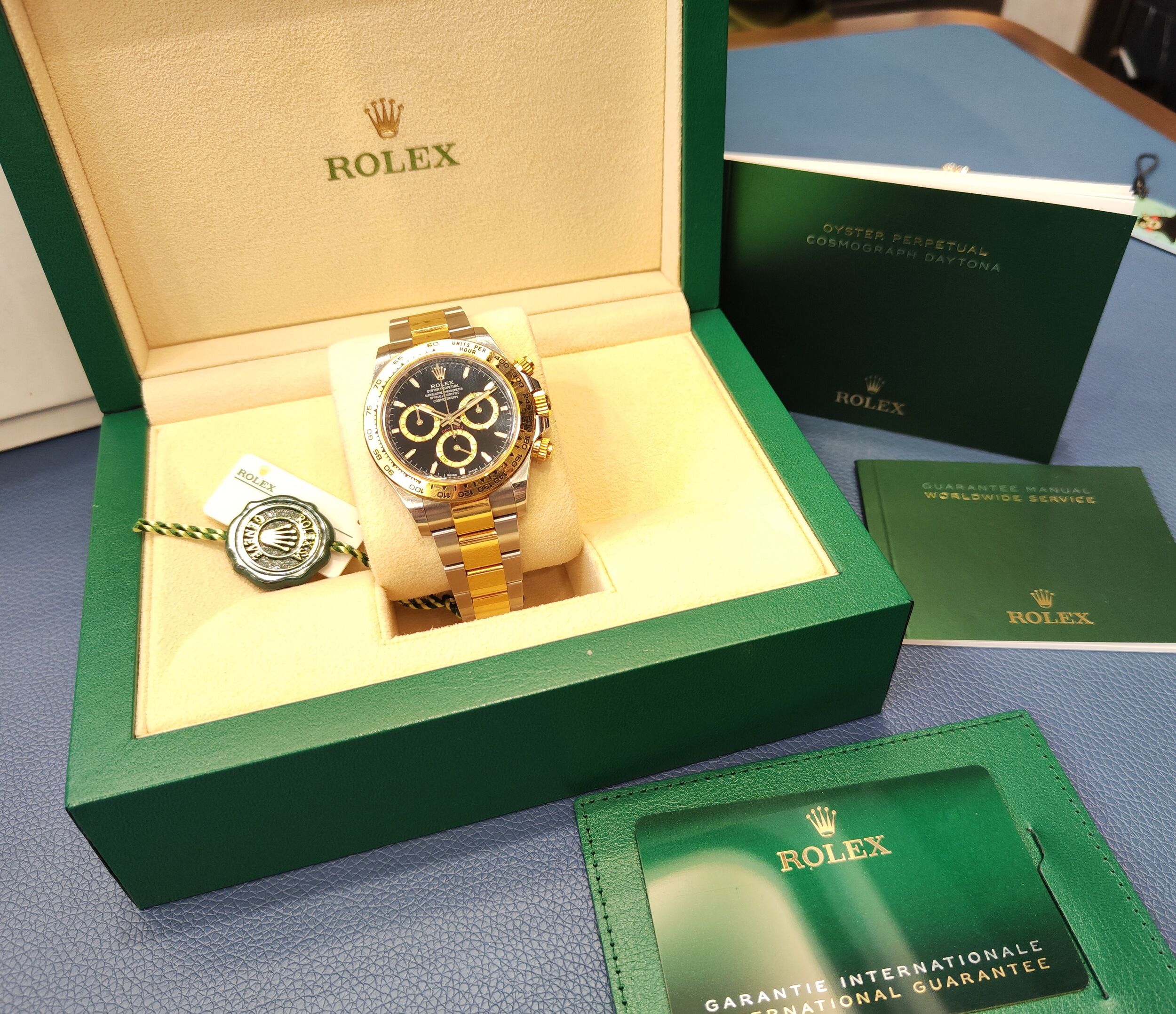 勞力士 126503 半金迪 黑面 迪通納 錶徑40mm 計時功能 DAYTONA 自動上鍊~原廠盒單 2025 9