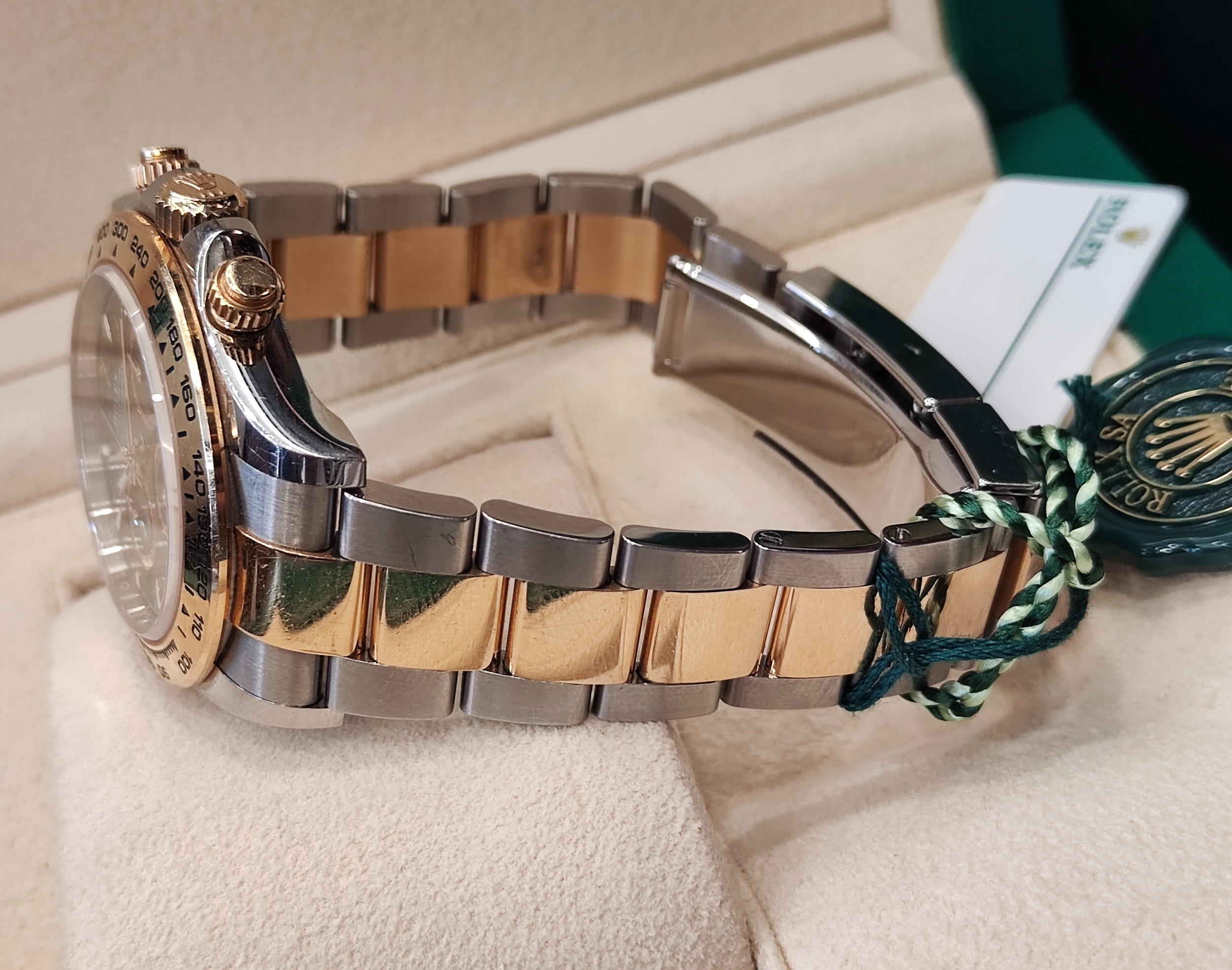 勞力士 126503 半金迪 黑面 迪通納 錶徑40mm 計時功能 DAYTONA 自動上鍊~原廠盒單 2025 5