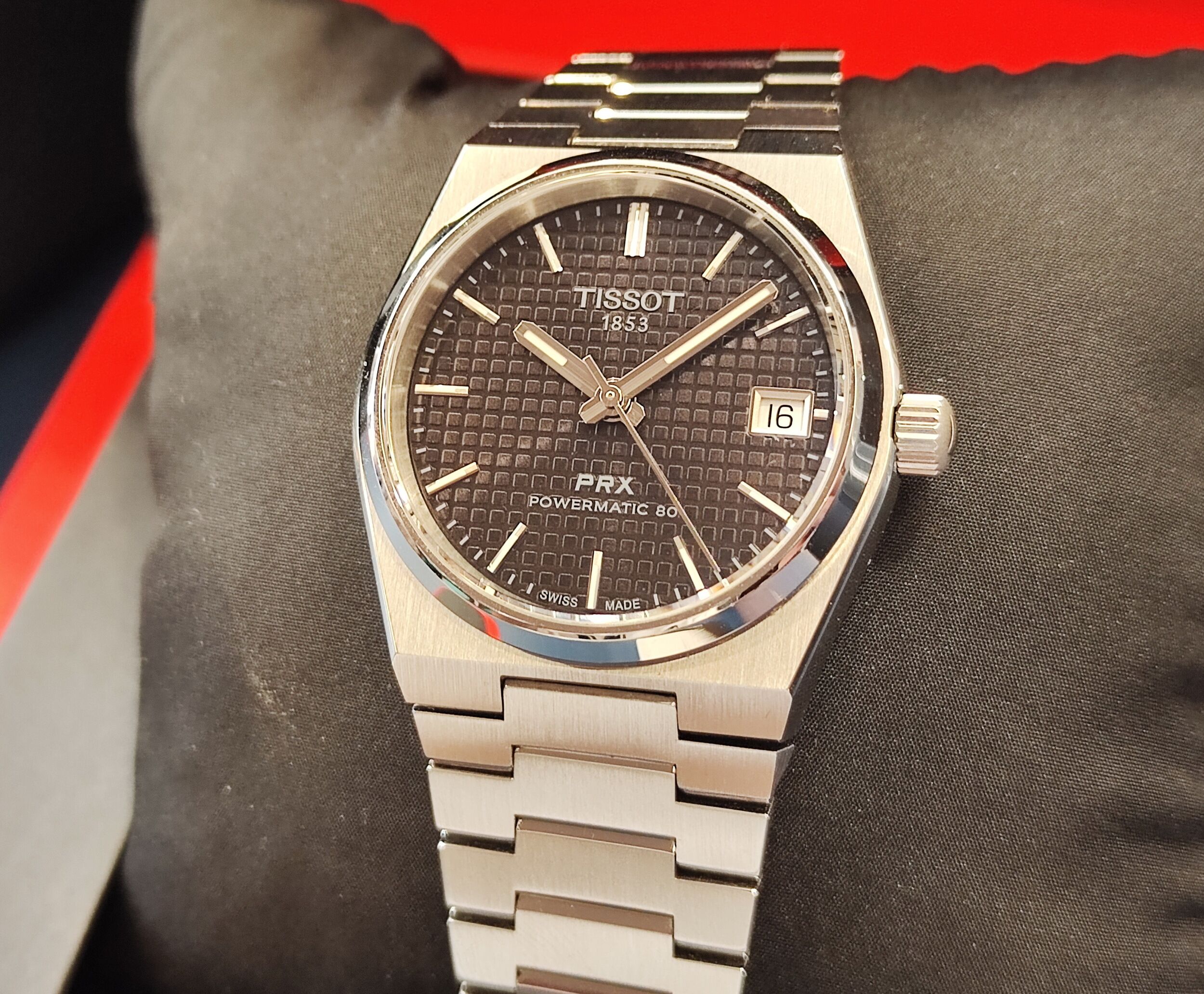 TISSOT 天梭 PRX 黑色面盤 錶徑35mm 自動上鍊~原廠保單 2025AD 2