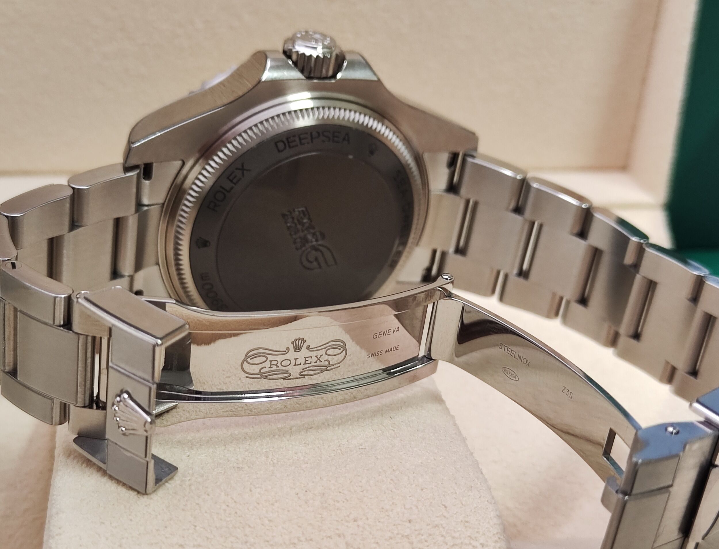 勞力士 136660DB 漸藍 水鬼王 大錶徑44mm 自動上鍊 黑水鬼 136660~原廠盒單 2023 126660參考 6