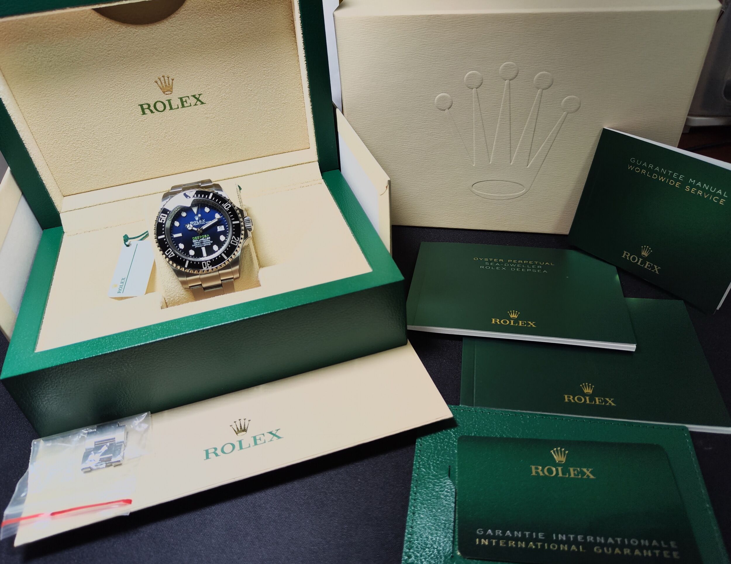 勞力士 136660DB 漸藍 水鬼王 大錶徑44mm 自動上鍊 黑水鬼 136660~原廠盒單 2023 126660參考 8