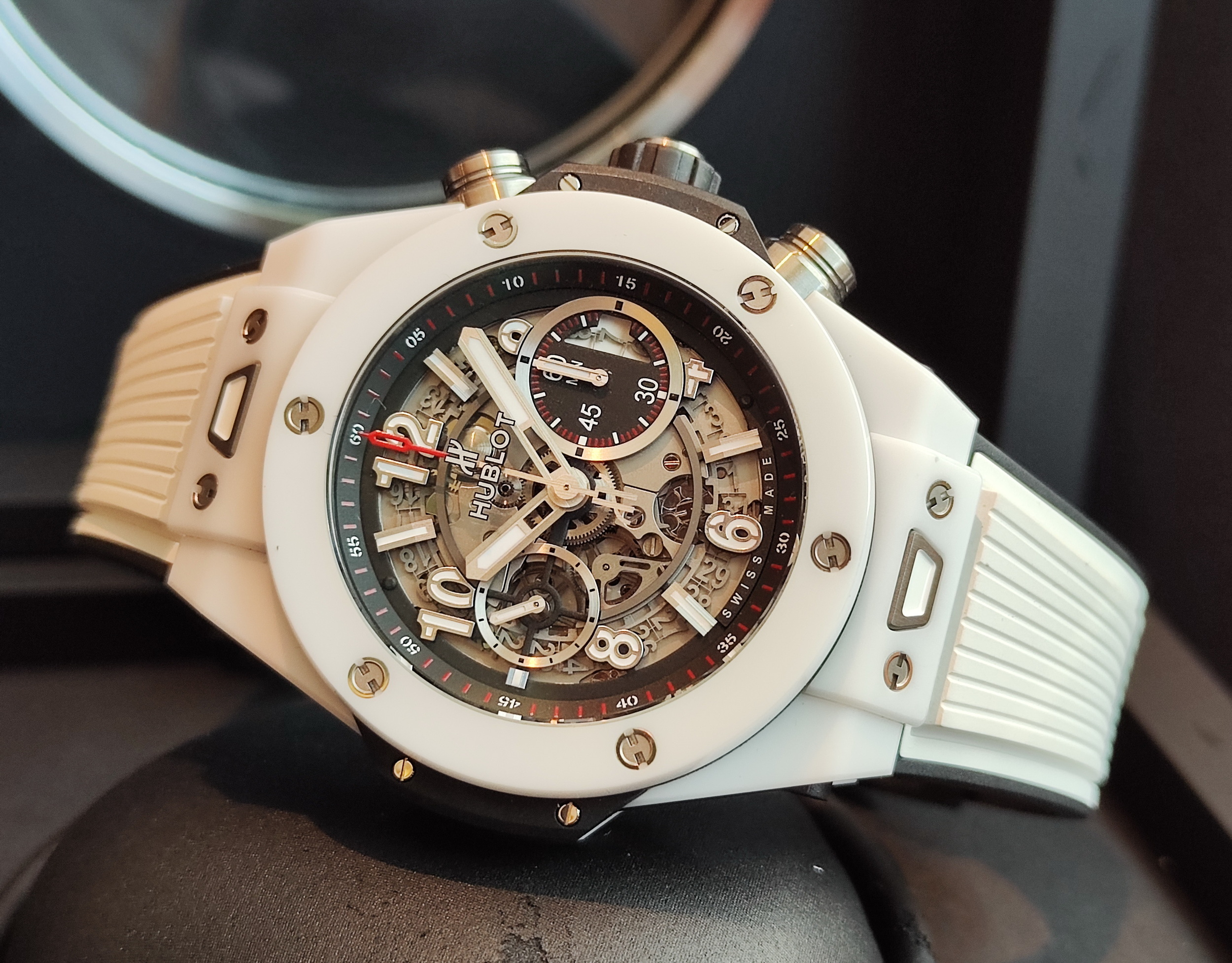 HUBLOT 宇舶 Big Bang 大爆炸 鏤空面盤 白陶瓷+鈦金屬 大錶徑45mm 自動上鍊 計時功能 宇鉑~原廠盒單 2