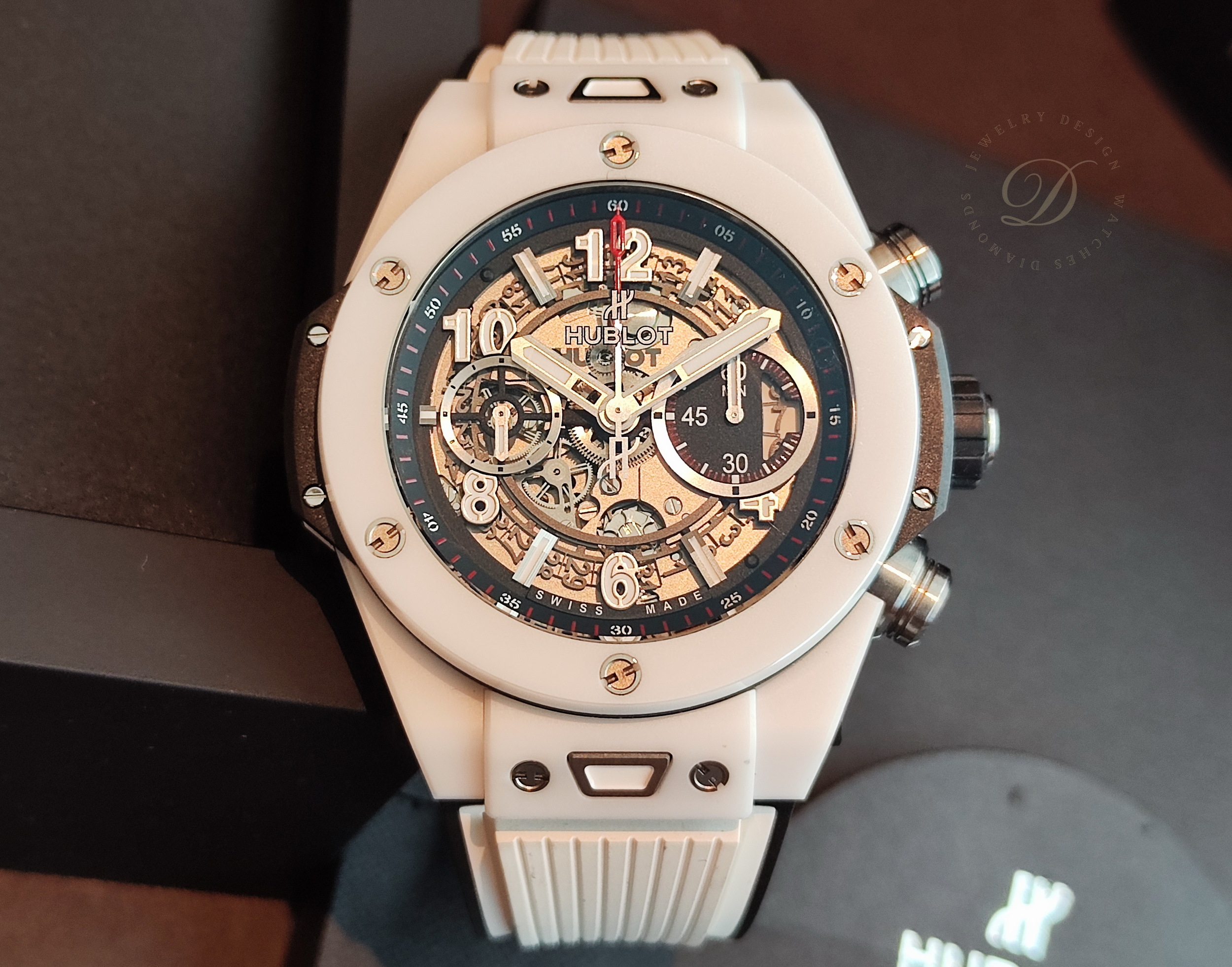 HUBLOT 宇舶 Big Bang 大爆炸 鏤空面盤 白陶瓷+鈦金屬 大錶徑45mm 自動上鍊 計時功能 宇鉑~原廠盒單