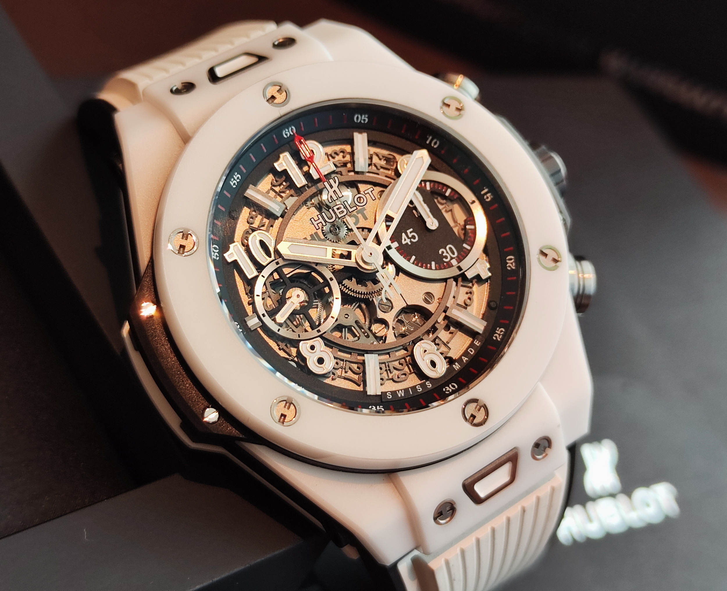 HUBLOT 宇舶 Big Bang 大爆炸 鏤空面盤 白陶瓷+鈦金屬 大錶徑45mm 自動上鍊 計時功能 宇鉑~原廠盒單 3