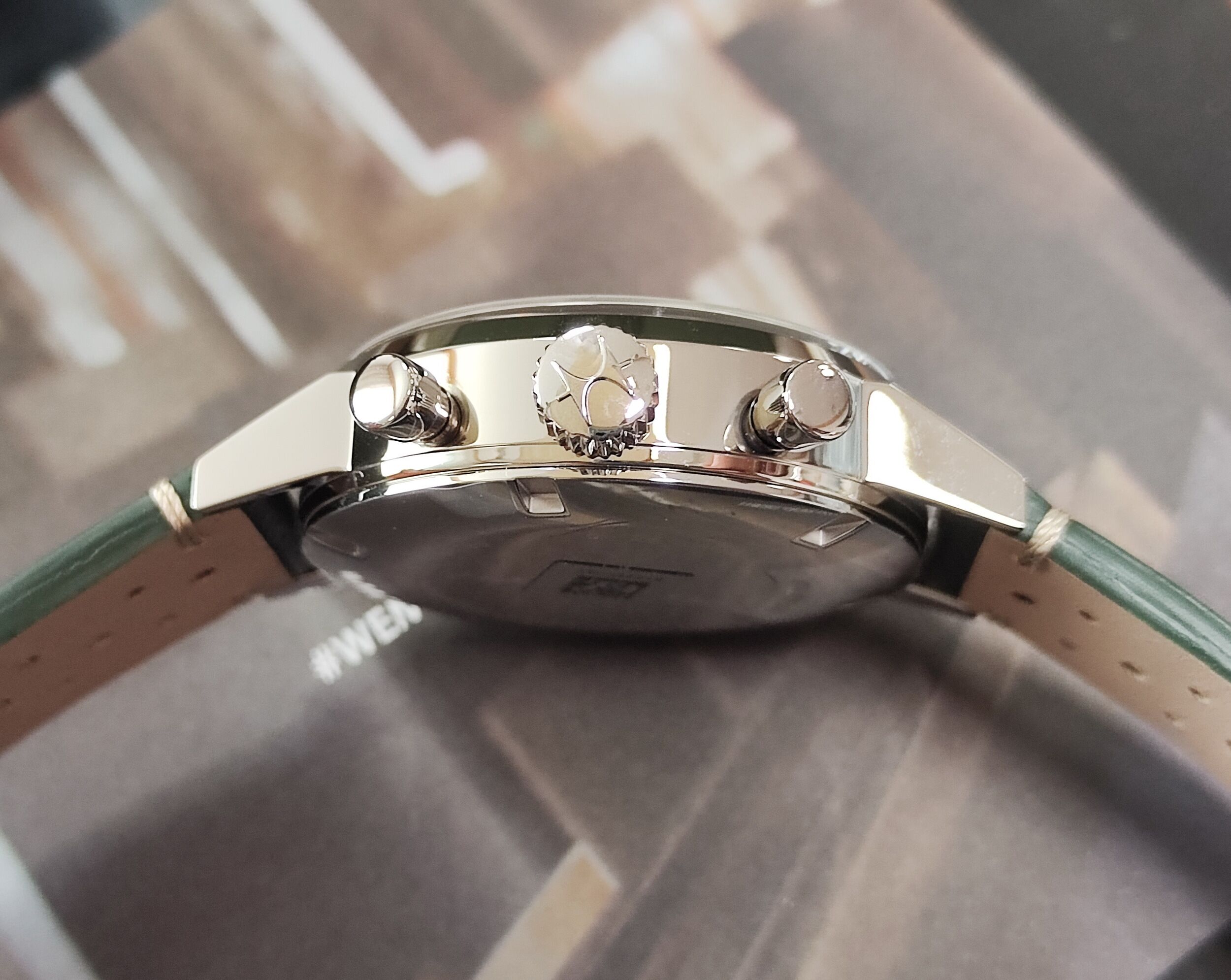 漢米爾頓 全新 古典賽車錶 漸層綠色面盤 錶徑40mm 手動上鍊 熊貓面 原廠米蘭錶帶~原廠盒單 2026AD 4