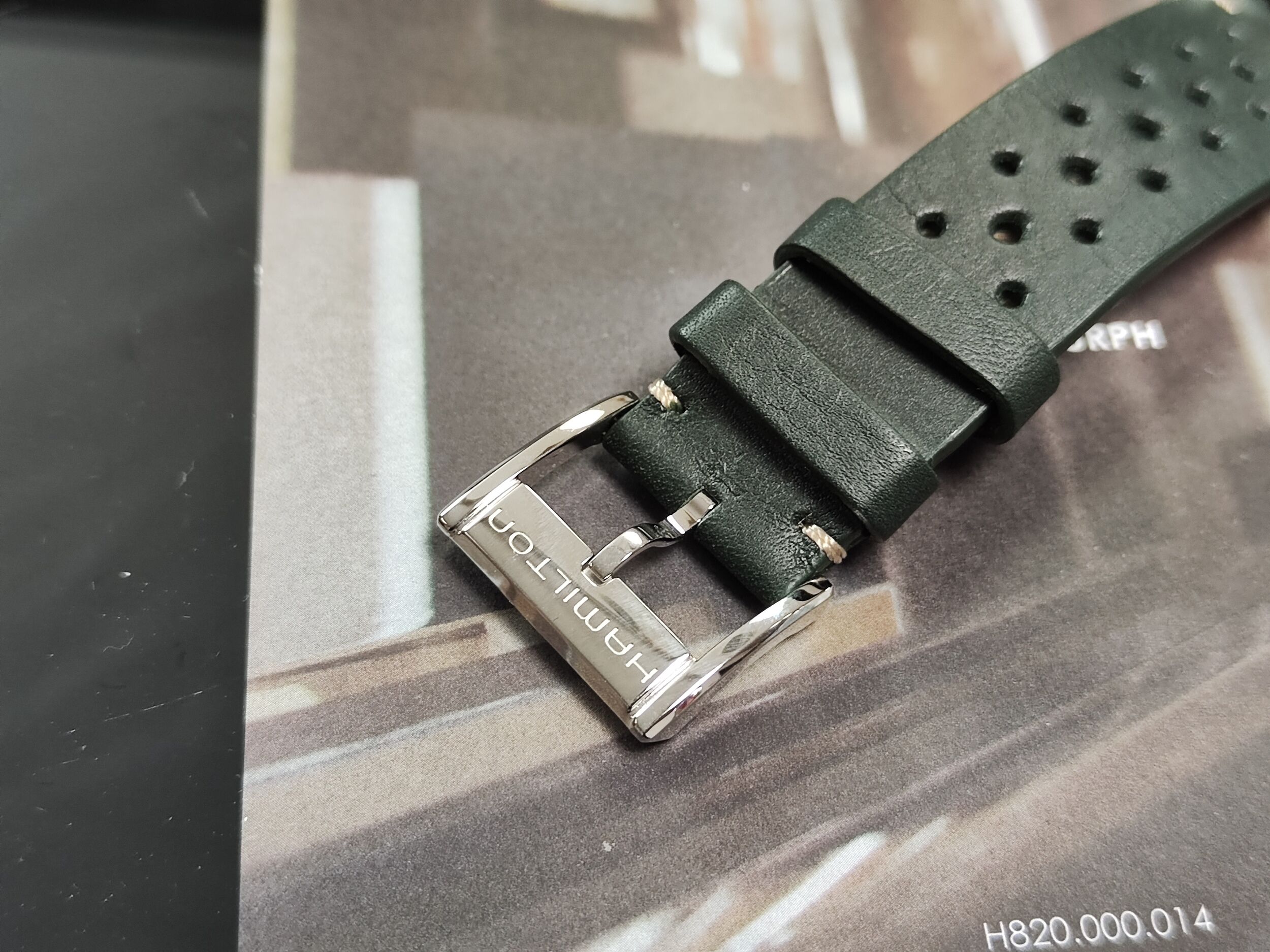 漢米爾頓 全新 古典賽車錶 漸層綠色面盤 錶徑40mm 手動上鍊 熊貓面 原廠米蘭錶帶~原廠盒單 2026AD 5
